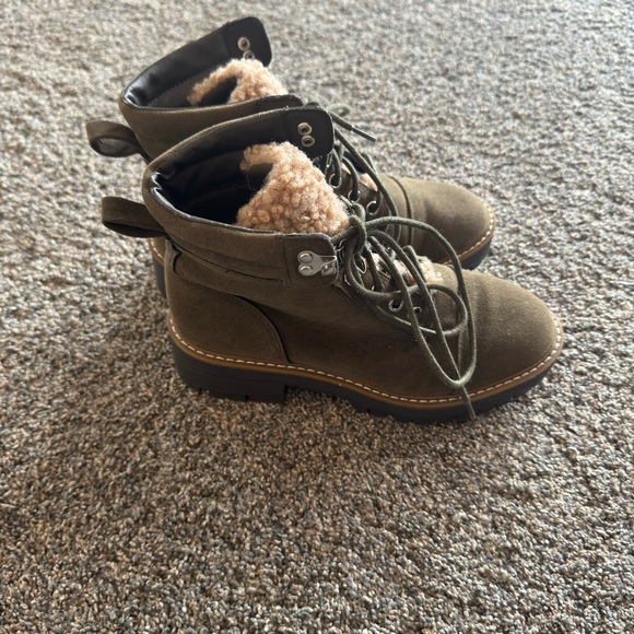 New Time and tru green combat boots size 6 - Picture 3 of 5